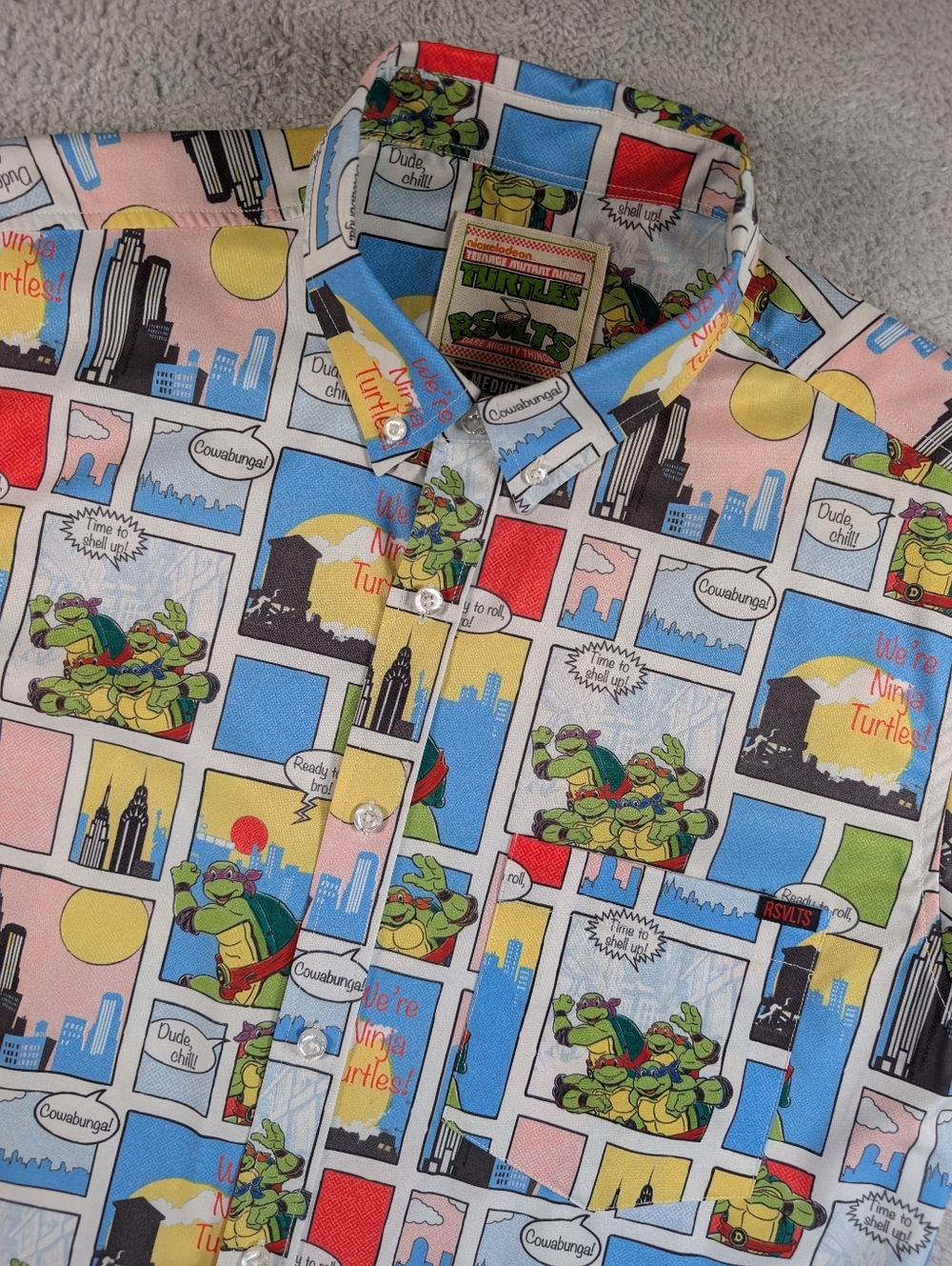 RSVLTS TMNT Shirt Mens M Ninja Turtles Comic Print Short Sleeve Button